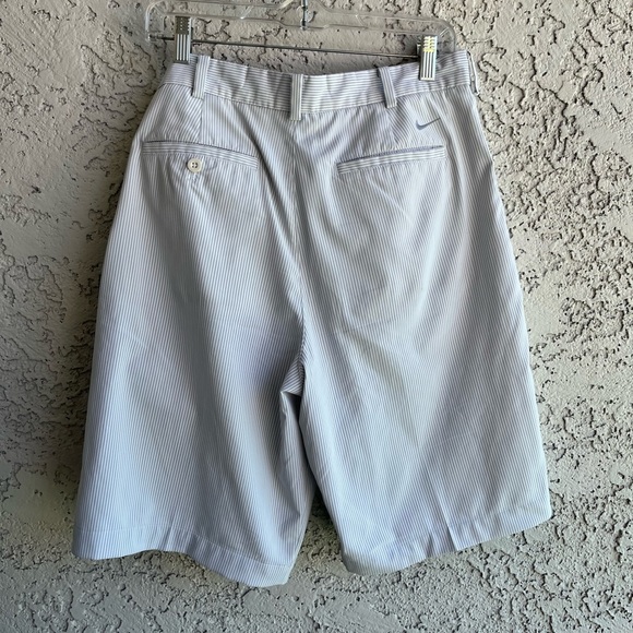 NIKE GOLF White/Grey Pinstripe Golfing Shorts Below-the-knee Men’s 33 - Picture 7 of 9